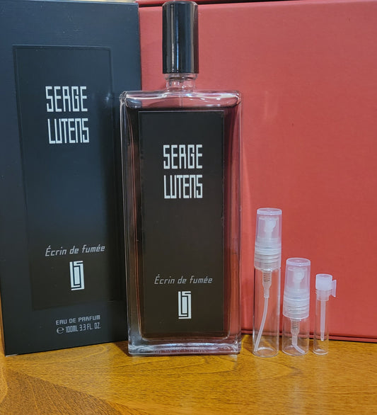 Écrin de Fumée - Serge Lutens, Eau de parfum 0.8ml, 2ml, 5ml sample