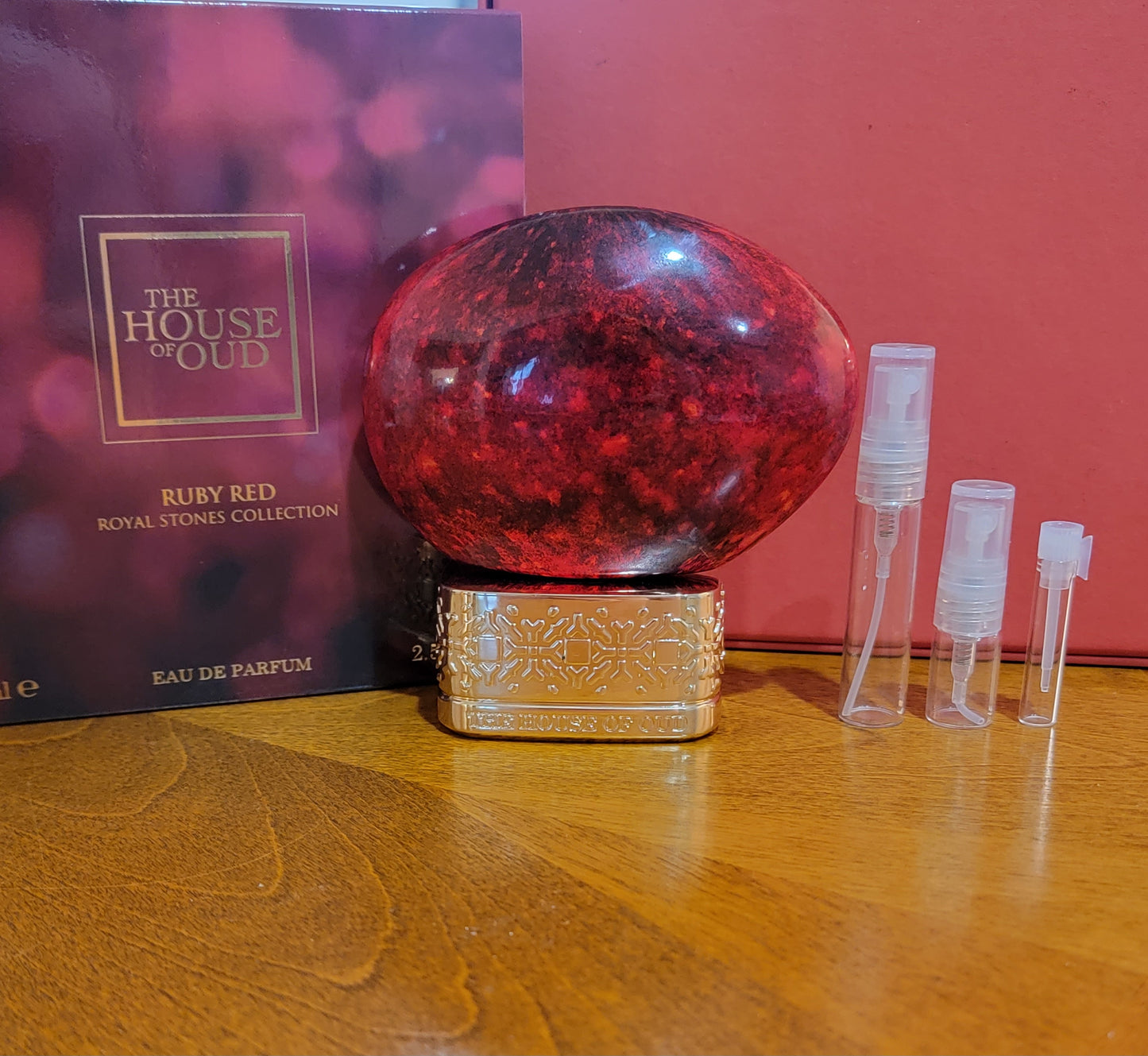 Ruby Red - The House of Oud, Eau de parfum 0.8ml, 2ml, 5ml sample